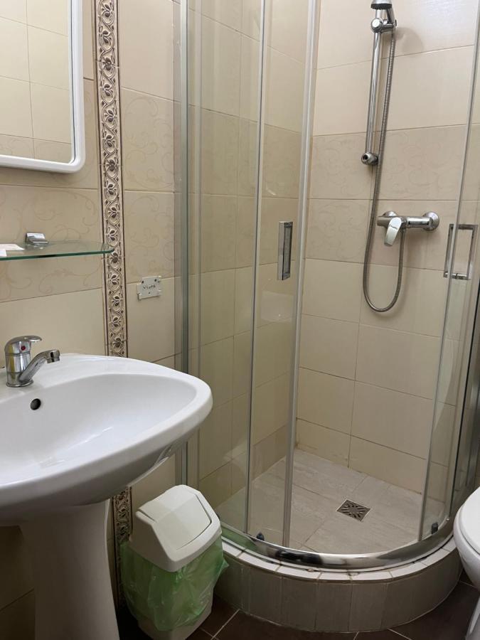 Pensiunea Diana Hotell Făgăraş Exteriör bild